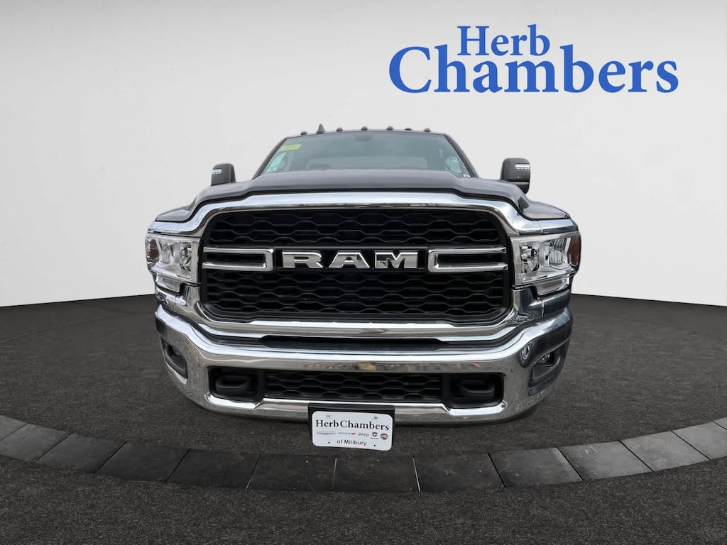New 2024 Ram 2500 TRADESMAN REGULAR CAB 4X4 8' BOX Pickup