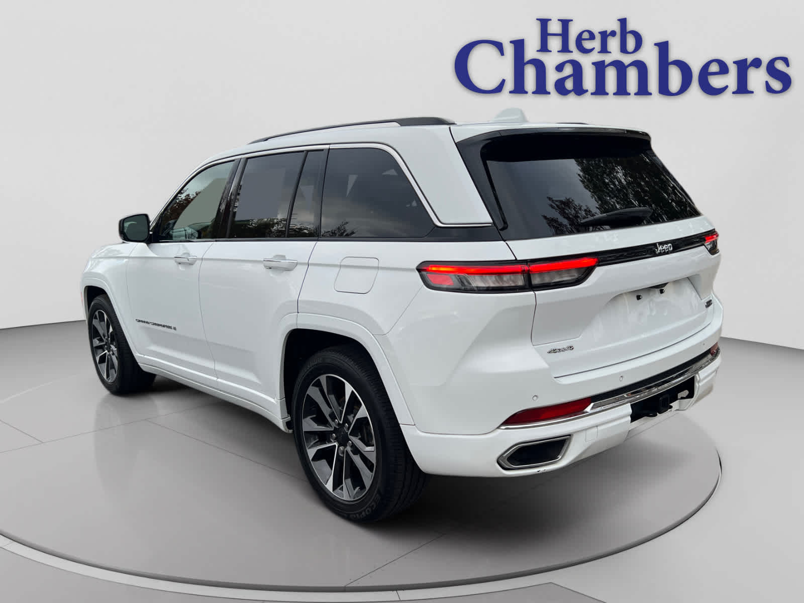 used 2023 Jeep Grand Cherokee car, priced at $35,327