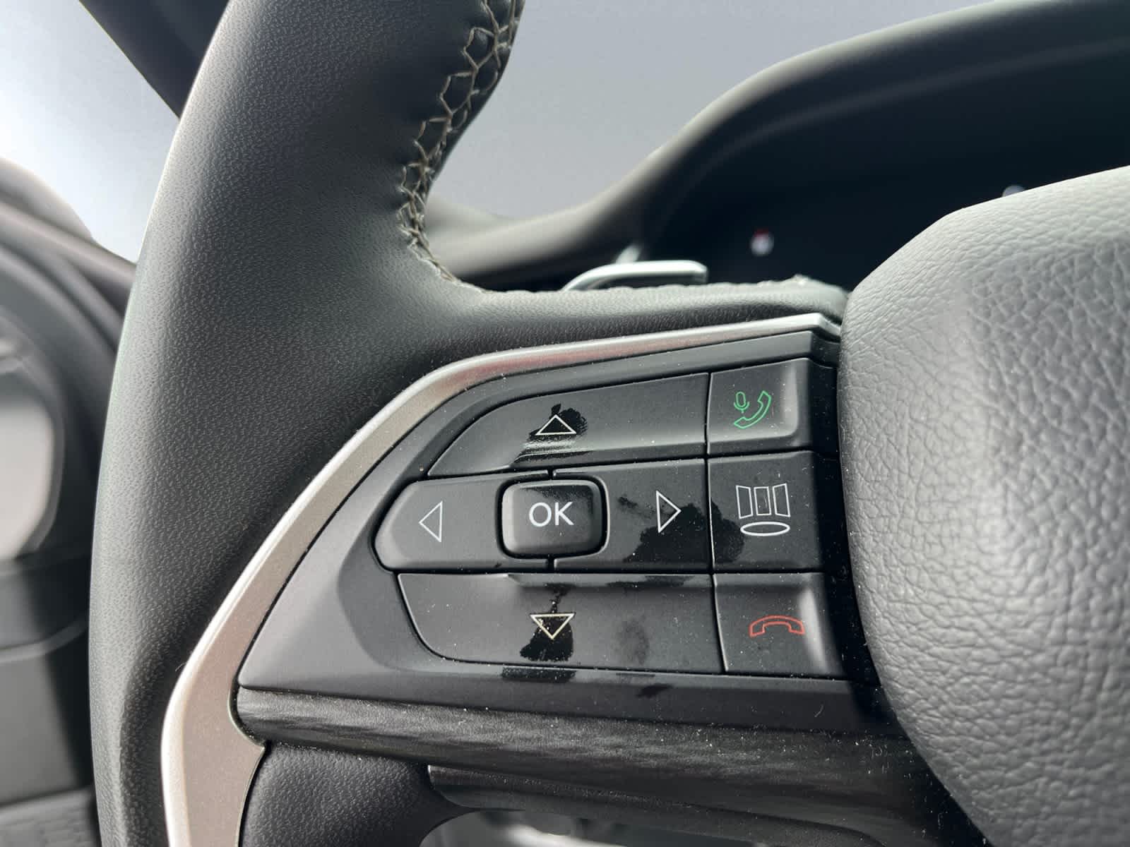 used 2024 Jeep Grand Cherokee L car, priced at $29,466