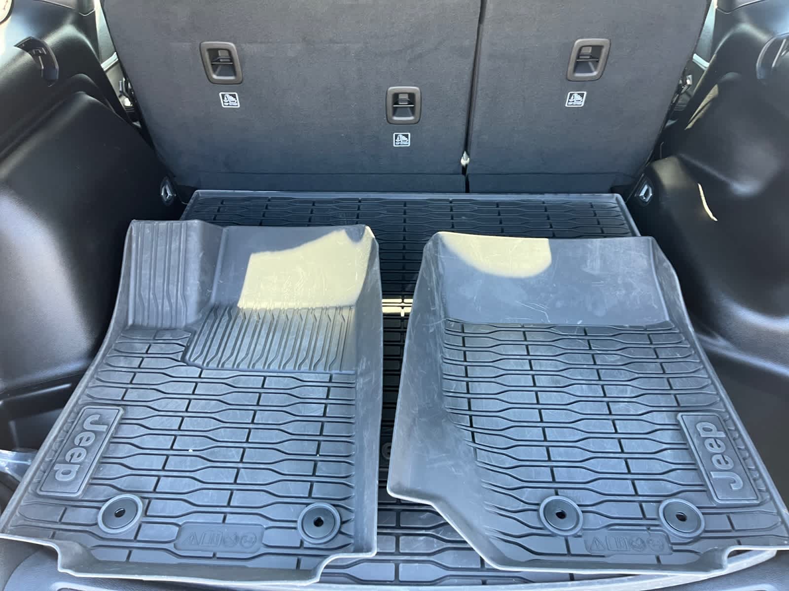 used 2025 Jeep Grand Cherokee car, priced at $41,729