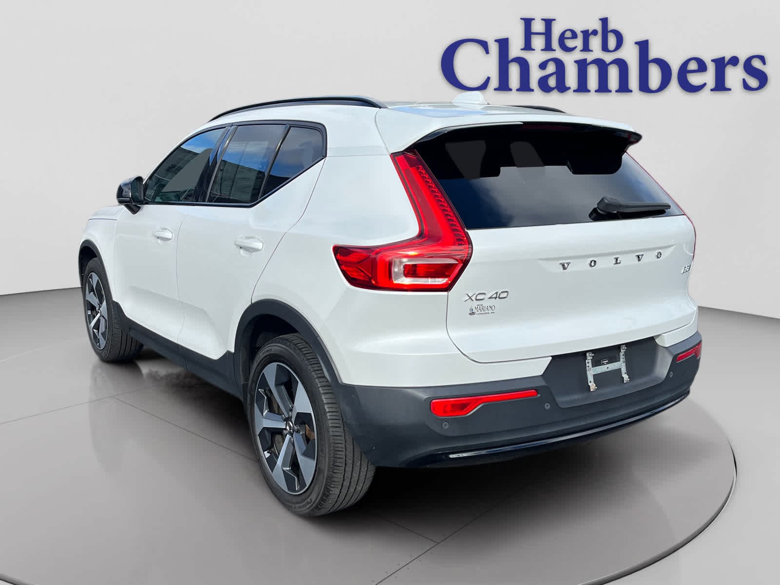 used 2023 Volvo XC40 car, priced at $26,737