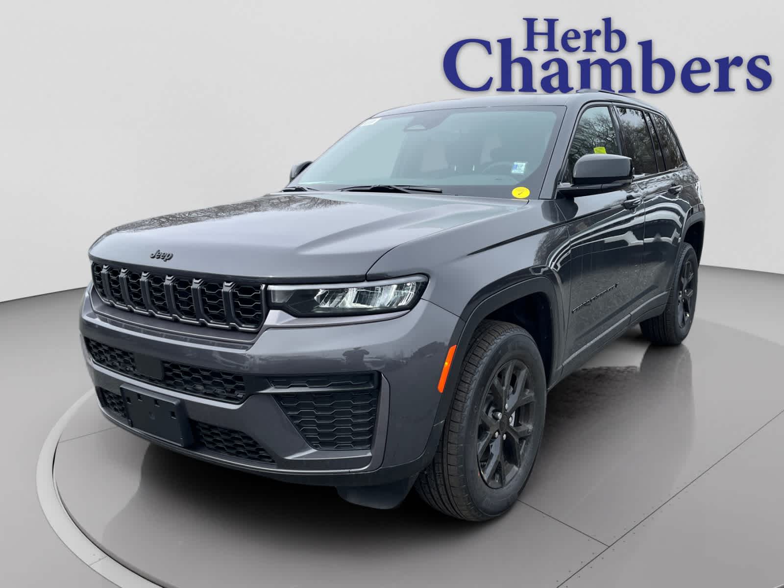 new 2026 Jeep Grand Cherokee car, priced at $46,750