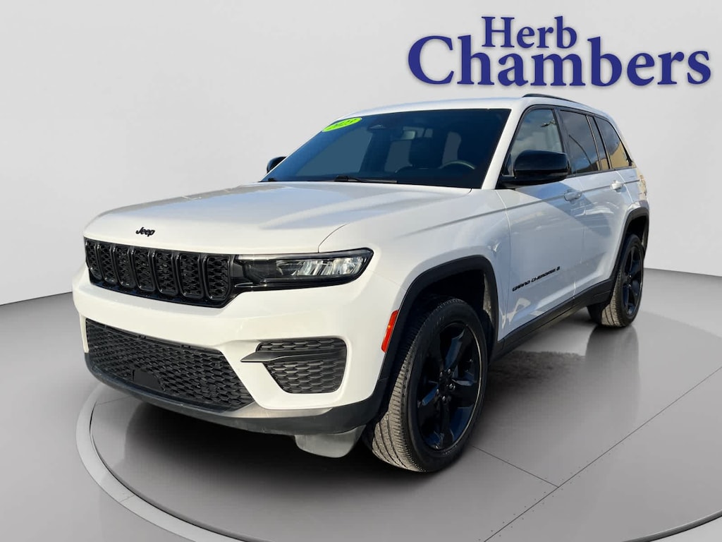 Used 2023 Jeep Grand Cherokee Altitude SUV