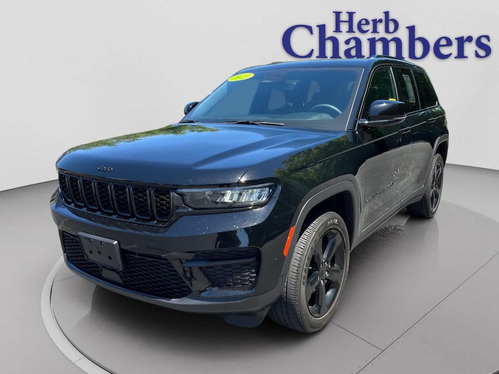 Certified 2023 Jeep Grand Cherokee Altitude SUV