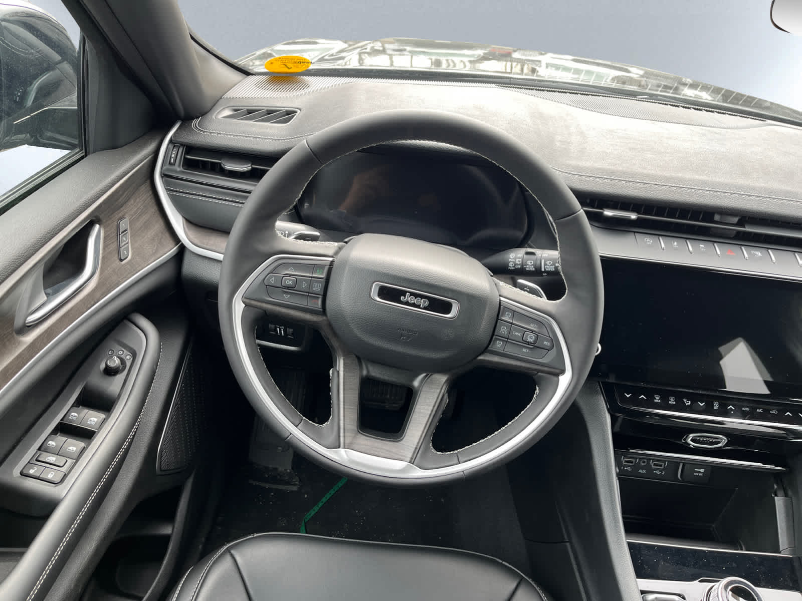 new 2026 Jeep Grand Cherokee car, priced at $47,805