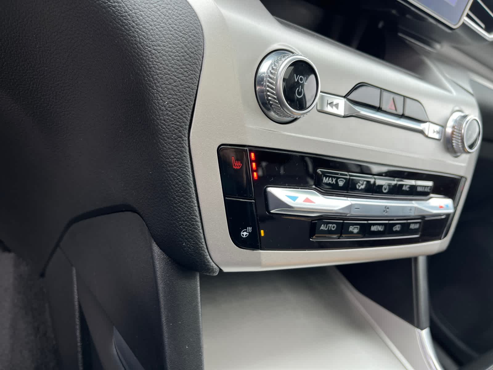 used 2022 Ford Explorer car, priced at $28,660