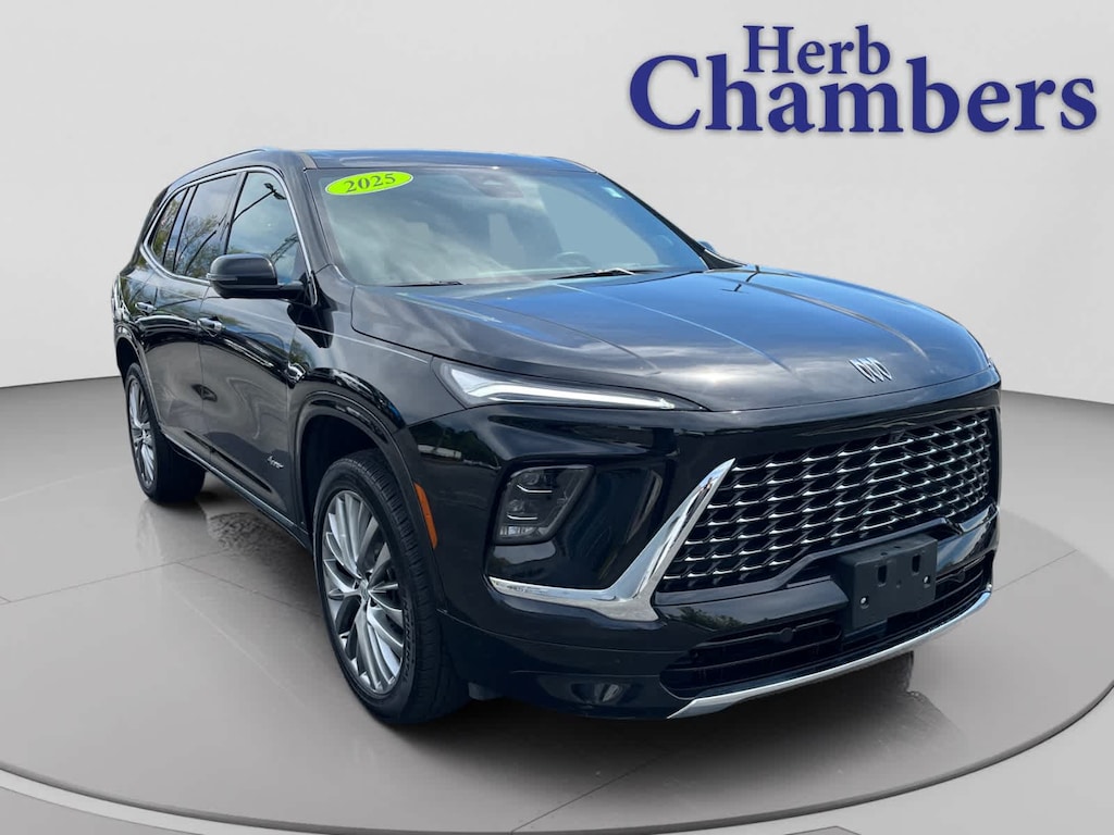 Used 2025 Buick Enclave Avenir SUV