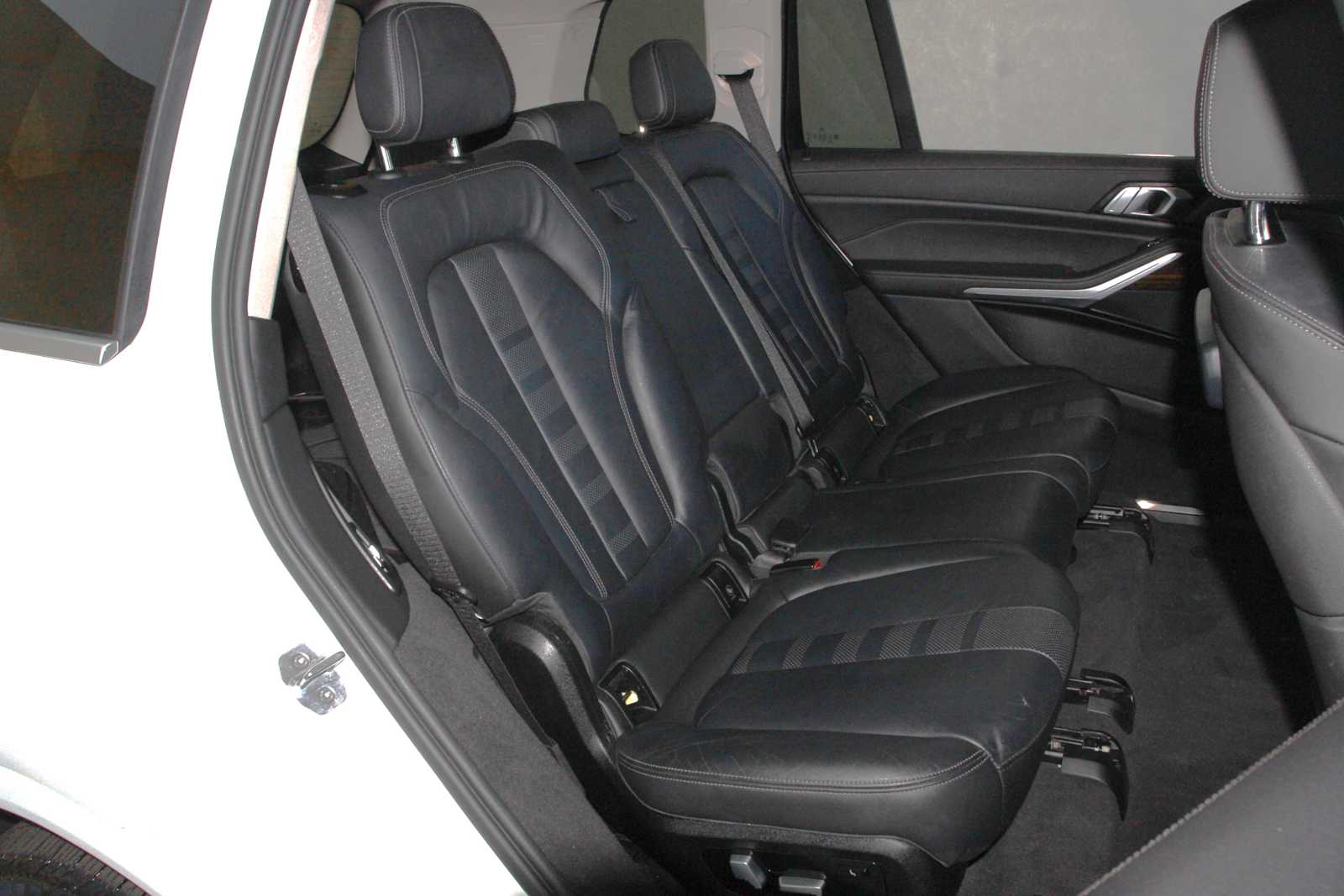 used 2021 BMW X7 xDrive40i car, priced at $34,899