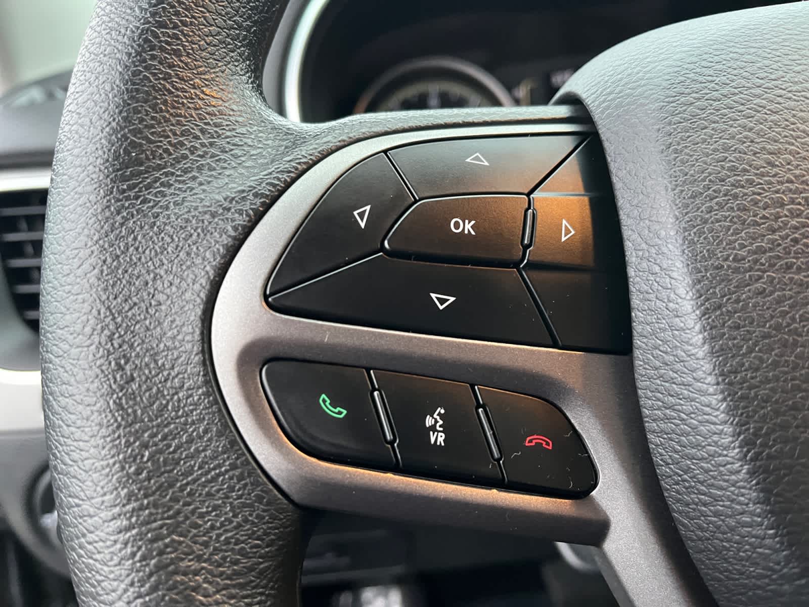 used 2019 Jeep Cherokee car, priced at $15,523