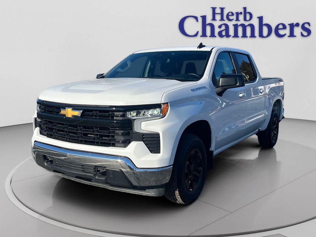 Used 2025 Chevrolet Silverado 1500 LT 4WD Crew Cab 147 Truck Crew Cab
