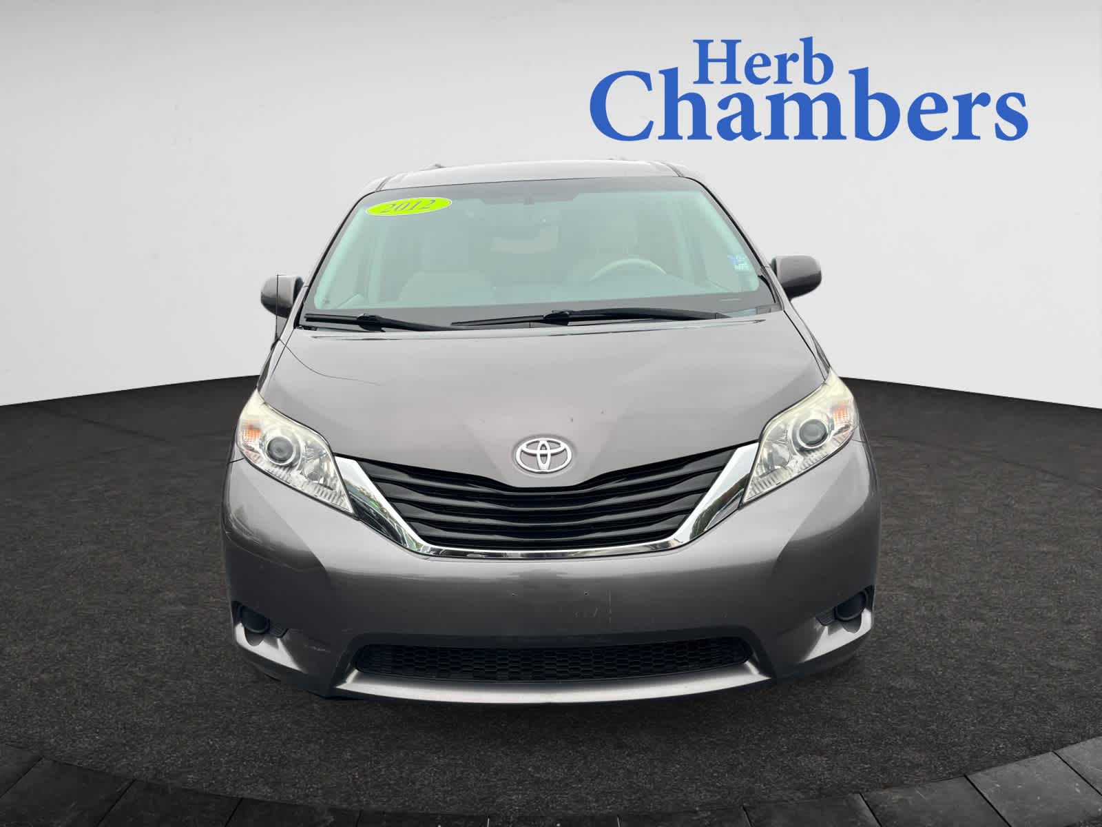 2012 Toyota Sienna LE photo 2