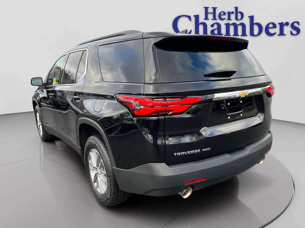 Used 2022 Chevrolet Traverse LT Leather SUV