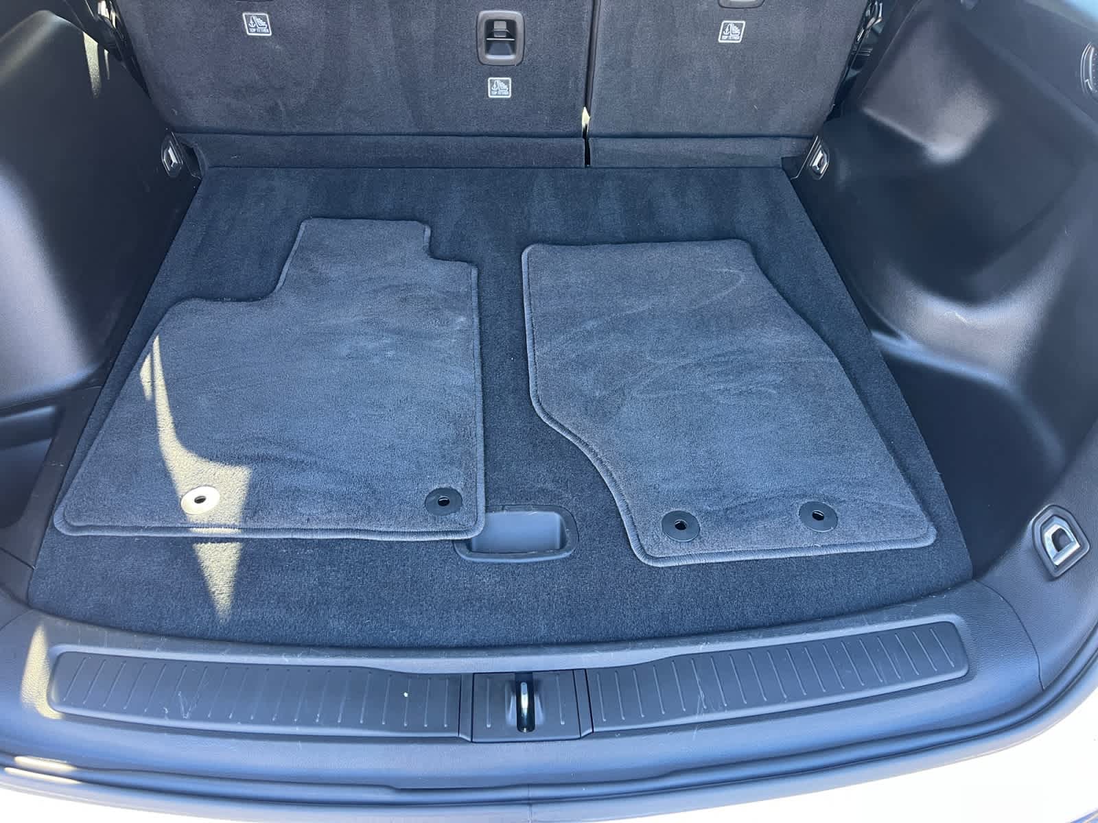 used 2025 Jeep Grand Cherokee car, priced at $37,633