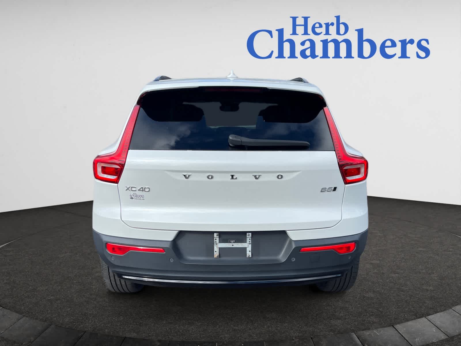 used 2023 Volvo XC40 car, priced at $26,737