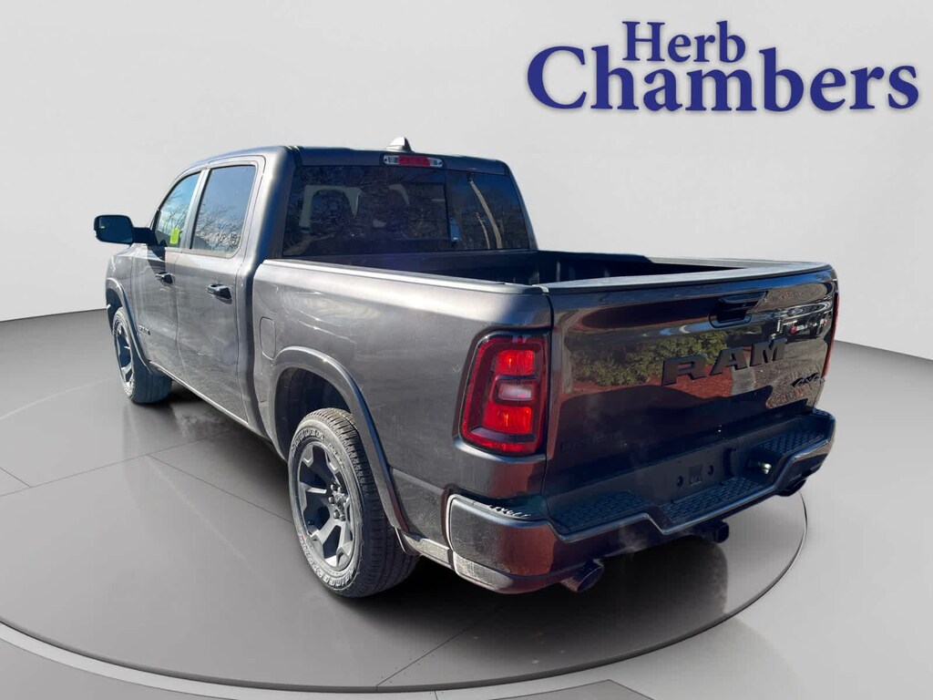 New 2026 Ram 1500 BIG HORN CREW CAB 4X4 5'7 BOX Pickup