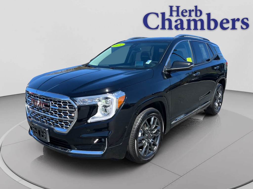 Used 2024 GMC Terrain Denali SUV