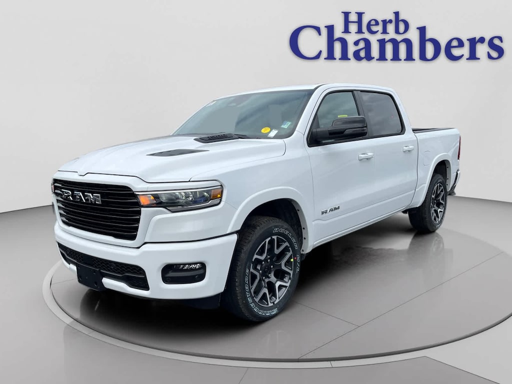 New 2026 Ram 1500 LARAMIE CREW CAB 4X4 5'7 BOX Pickup