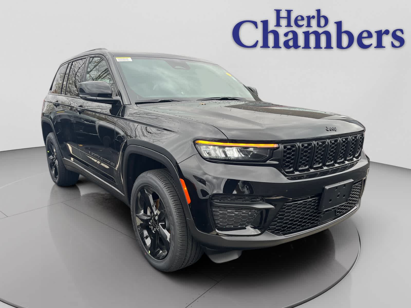 2025 Jeep Grand Cherokee Altitude's photo