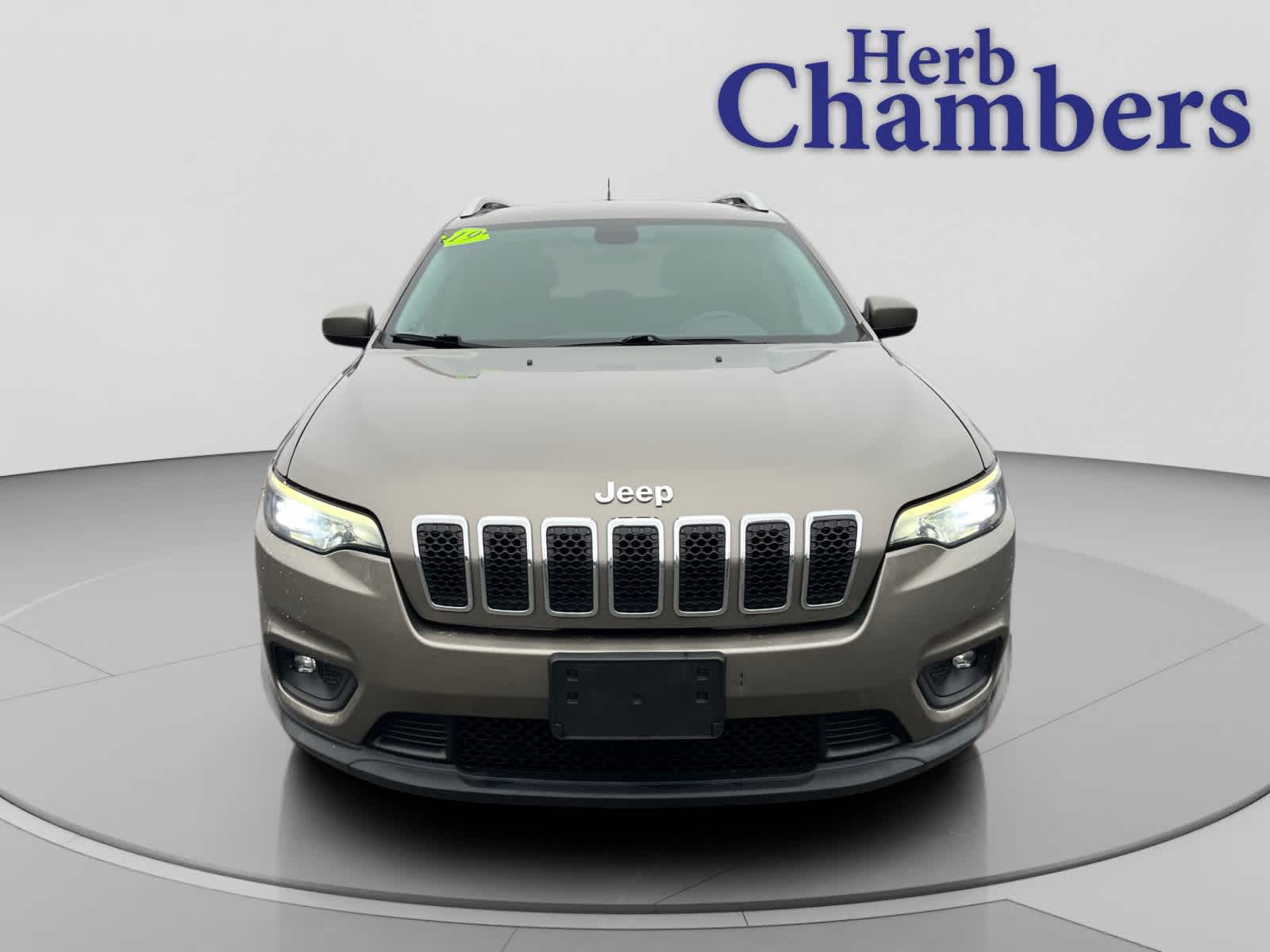 used 2019 Jeep Cherokee car, priced at $15,523