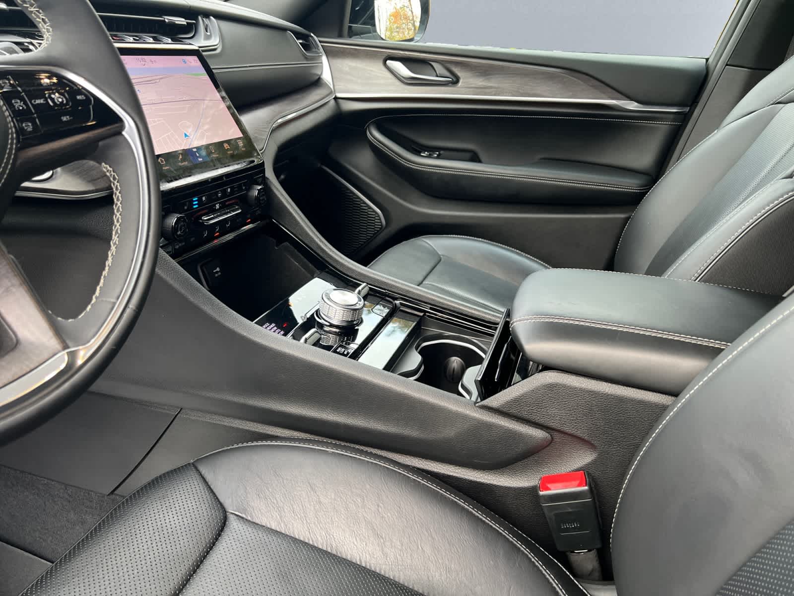 used 2023 Jeep Grand Cherokee car, priced at $35,327