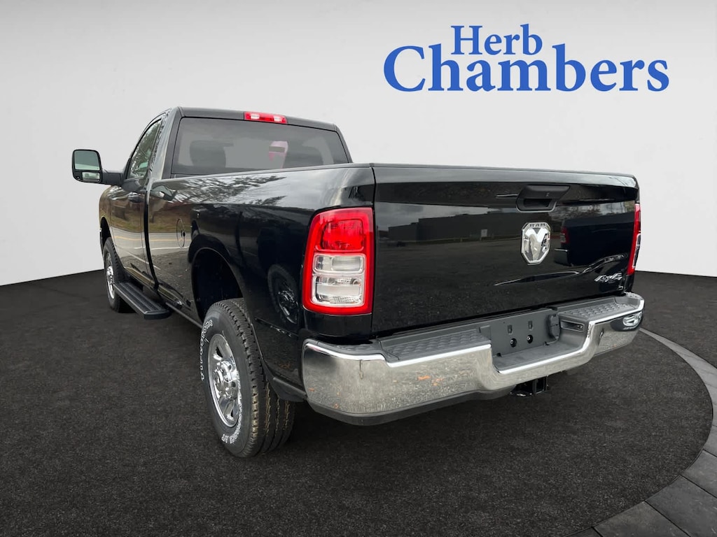 New 2024 Ram 2500 TRADESMAN REGULAR CAB 4X4 8' BOX Pickup