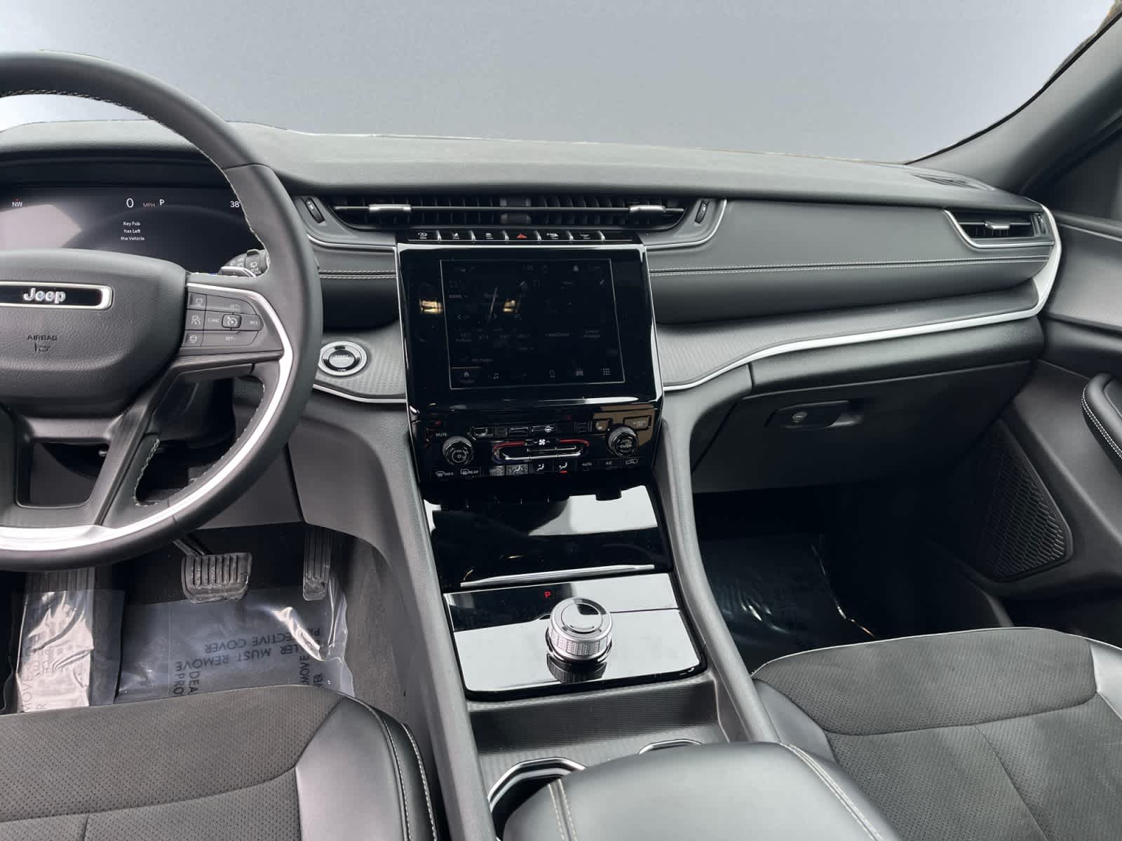 used 2024 Jeep Grand Cherokee car, priced at $33,303