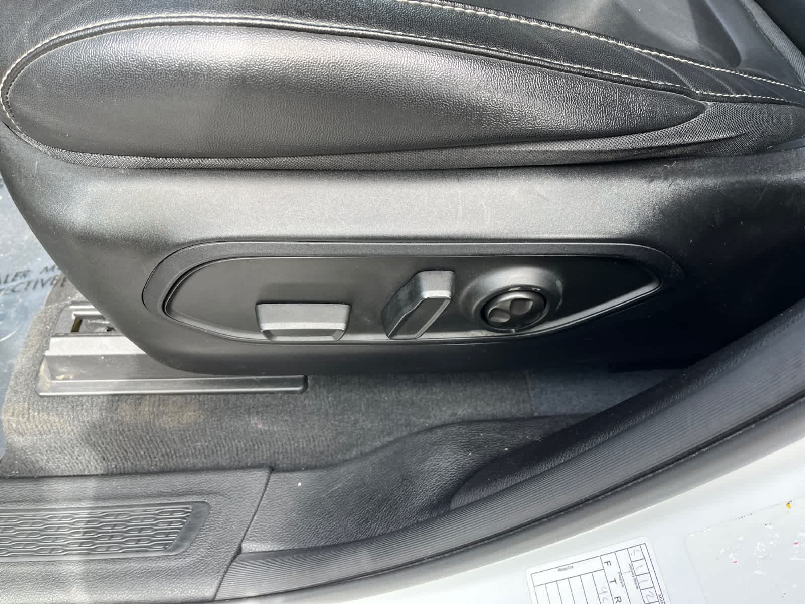 used 2023 Jeep Grand Cherokee car, priced at $28,384