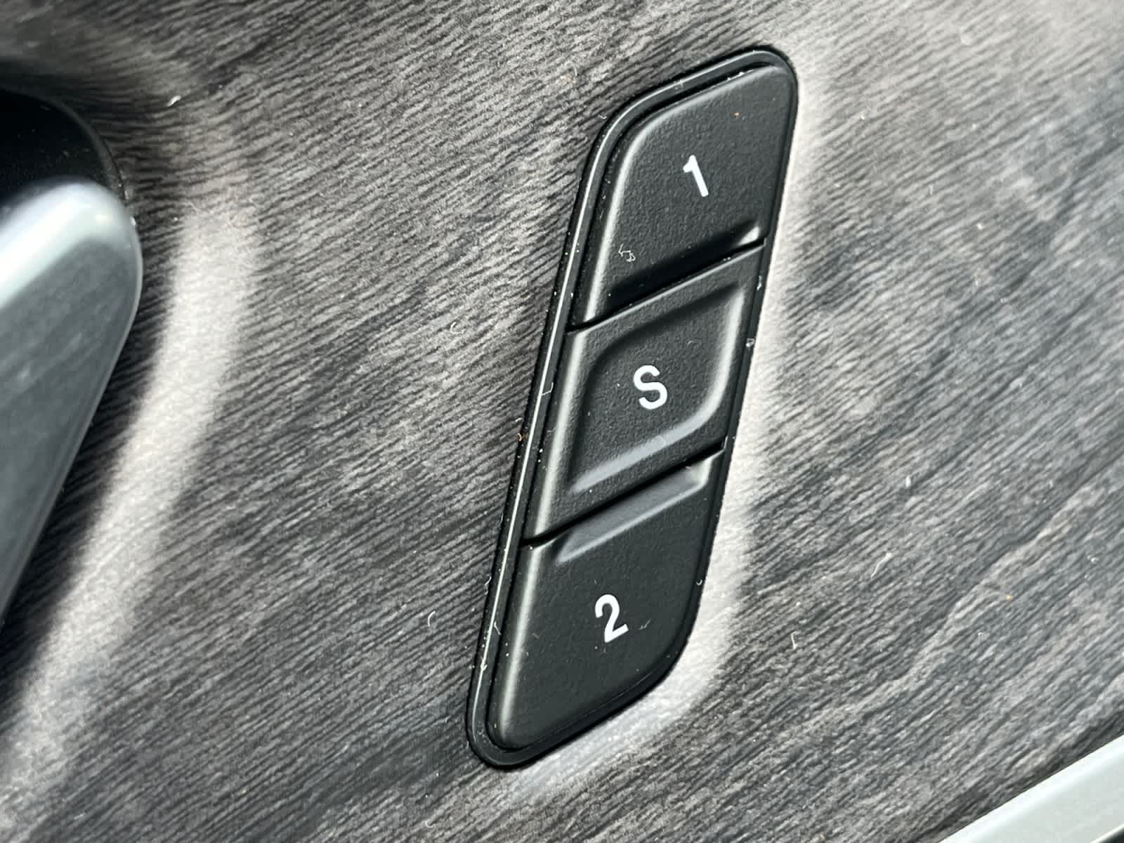 used 2023 Jeep Grand Cherokee car, priced at $28,384