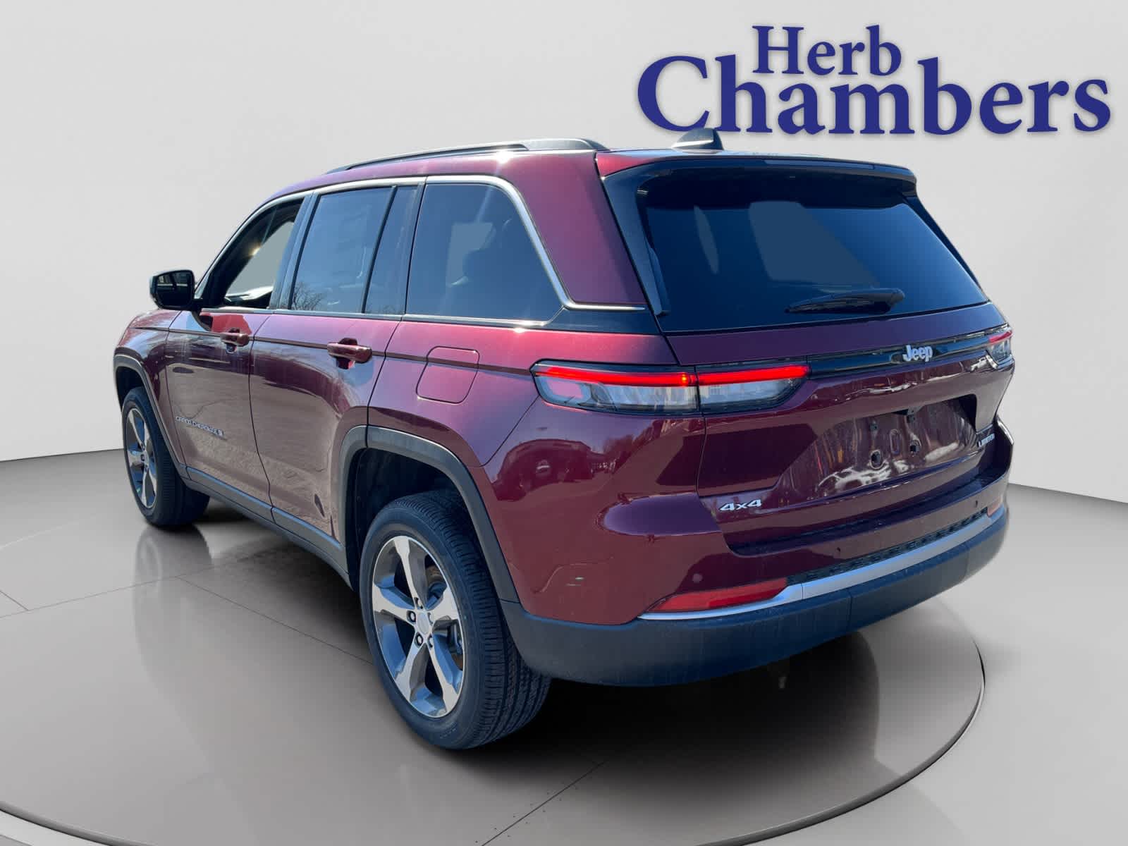 new 2026 Jeep Grand Cherokee car, priced at $47,210