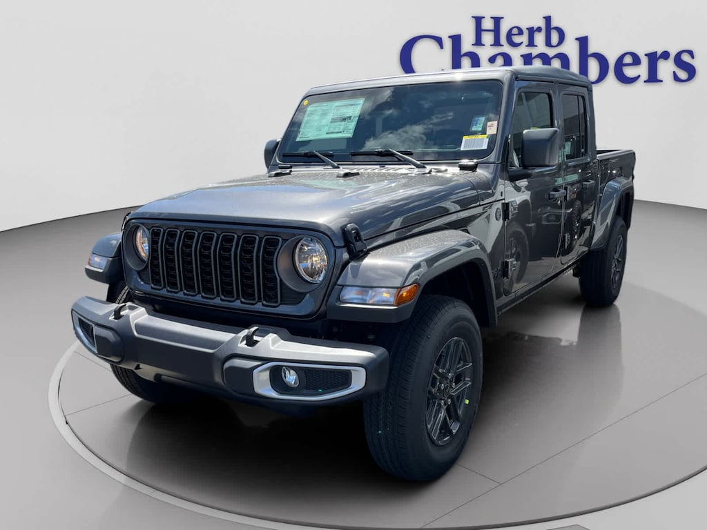 New 2025 Jeep Gladiator SPORT S 4X4 Pickup