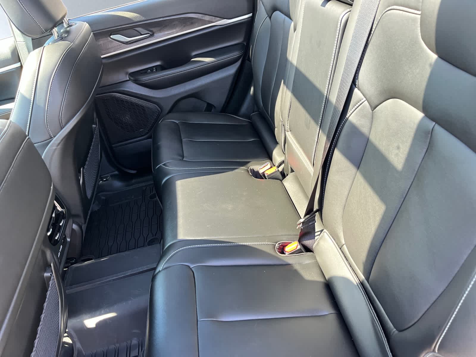 used 2025 Jeep Grand Cherokee car, priced at $41,729