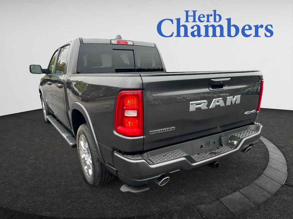 New 2026 Ram 1500 BIG HORN CREW CAB 4X4 5'7 BOX Pickup