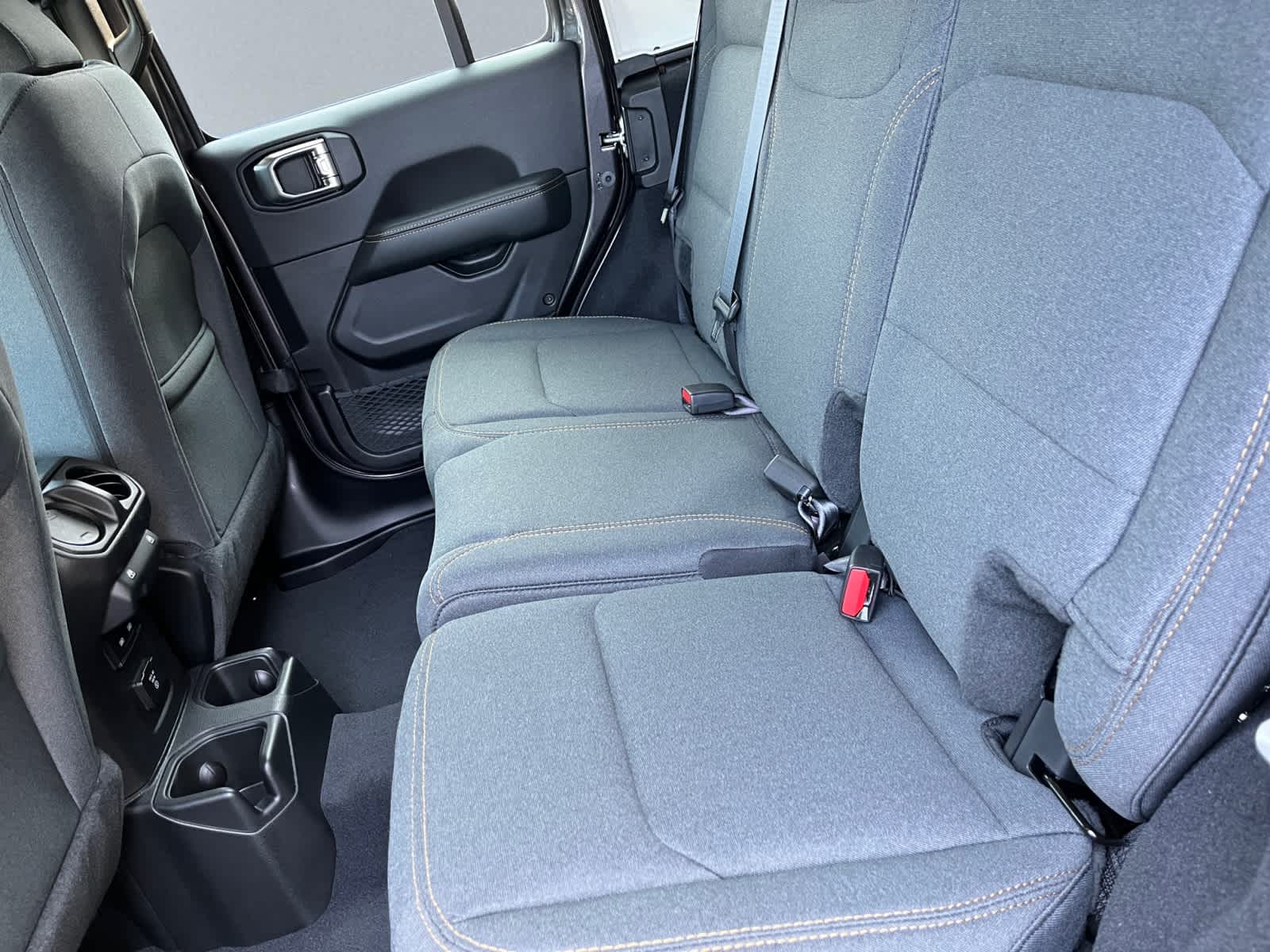 new 2025 Jeep Wrangler car, priced at $51,125