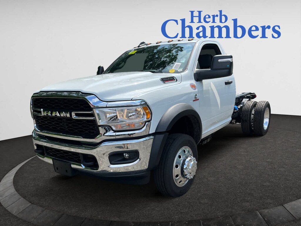 New 2024 Ram 5500 Chassis Cab 5500 TRADESMAN CHASSIS REGULAR CAB 4X4 60' CA Pickup