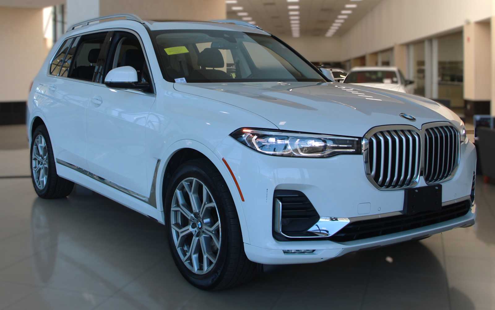 used 2021 BMW X7 xDrive40i car, priced at $34,899