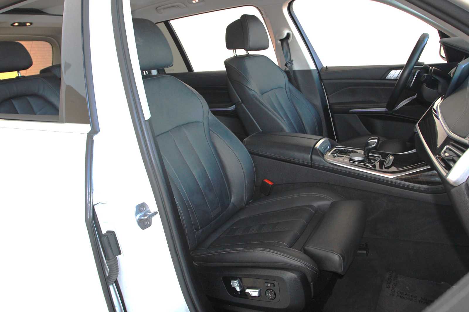 used 2021 BMW X7 xDrive40i car, priced at $34,899