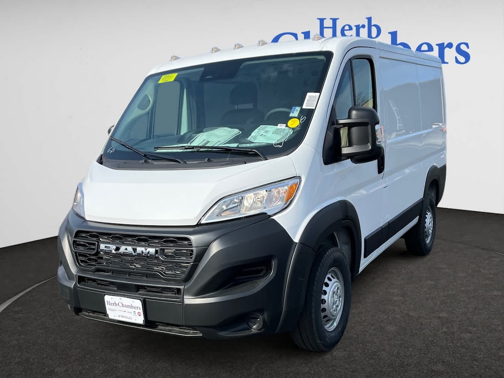New 2025 Ram ProMaster PROMASTER 1500 TRADESMAN CARGO VAN LOW ROOF 118' W Cargo Van