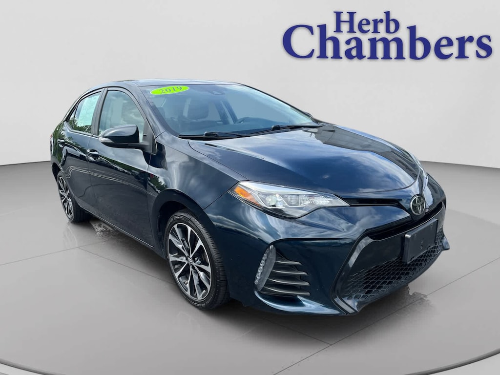 Used 2019 Toyota Corolla SE Sedan