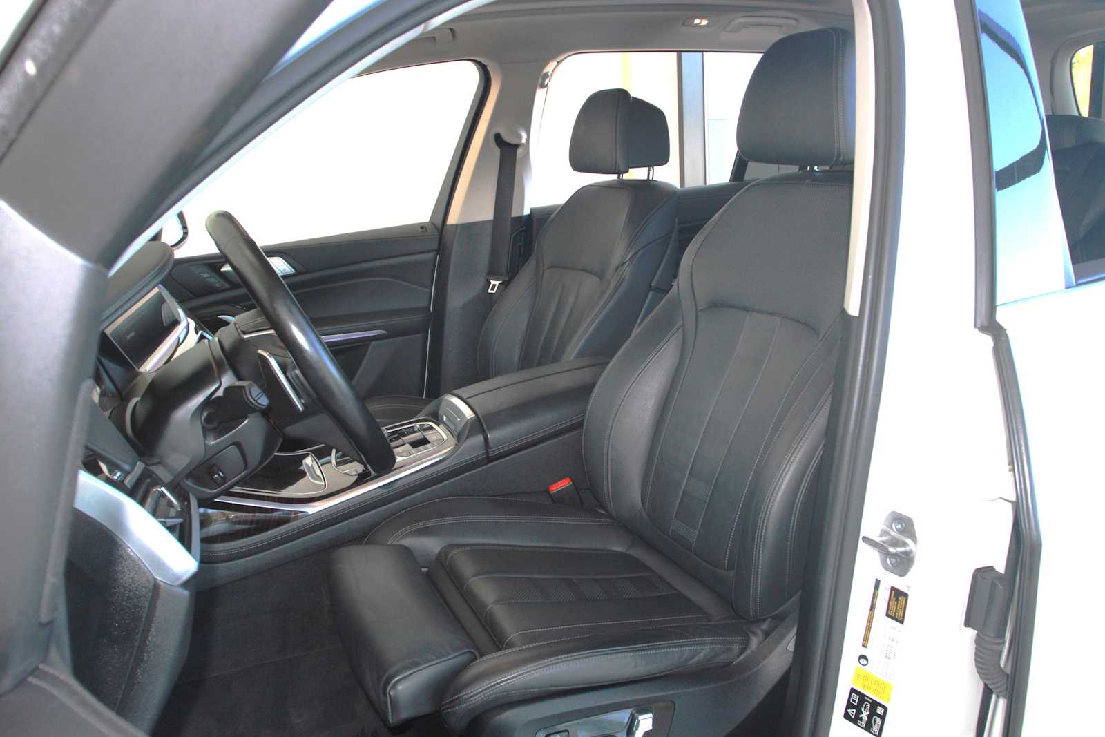 used 2021 BMW X7 xDrive40i car, priced at $34,899