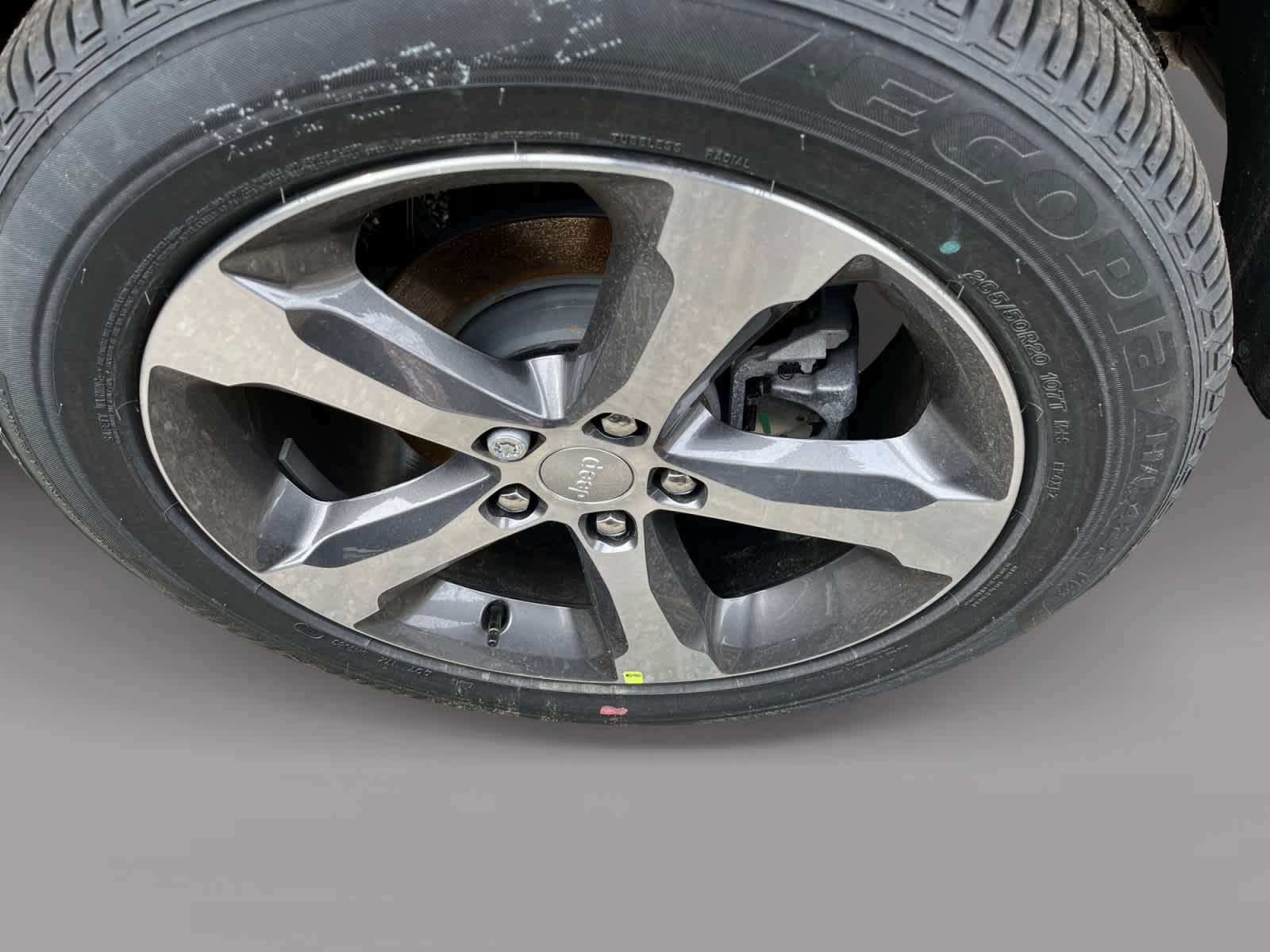 new 2026 Jeep Grand Cherokee car, priced at $47,805