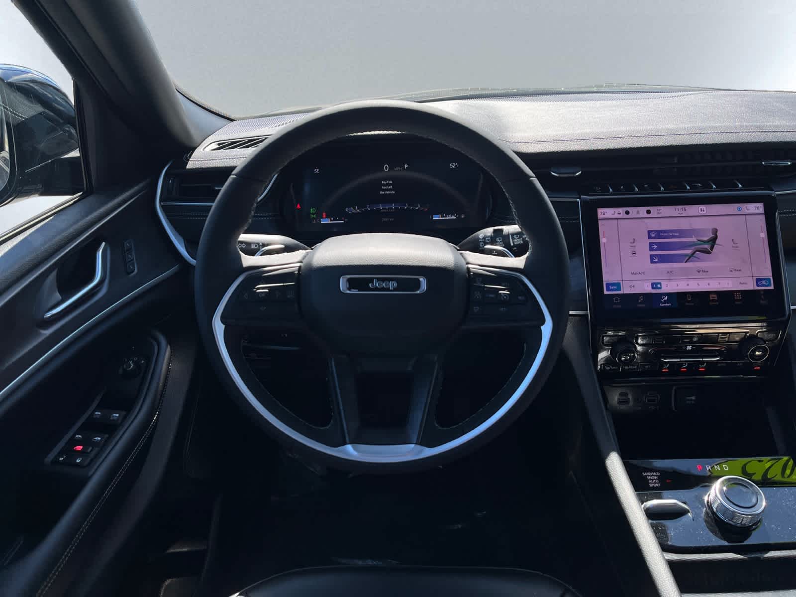 used 2025 Jeep Grand Cherokee car, priced at $41,729