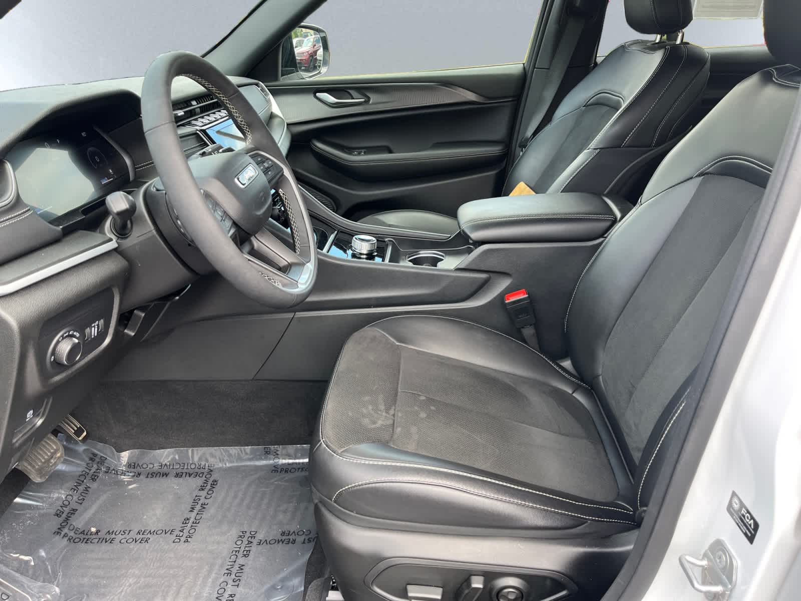 2025 Jeep Grand Cherokee Altitude - Photo 11