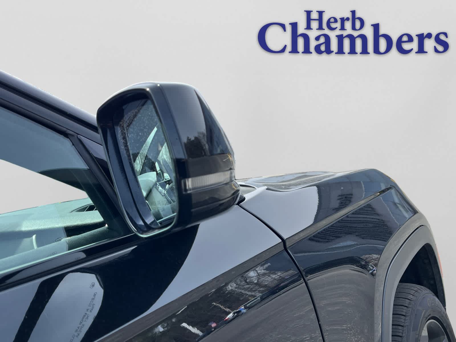 used 2023 Jeep Grand Cherokee car, priced at $28,135