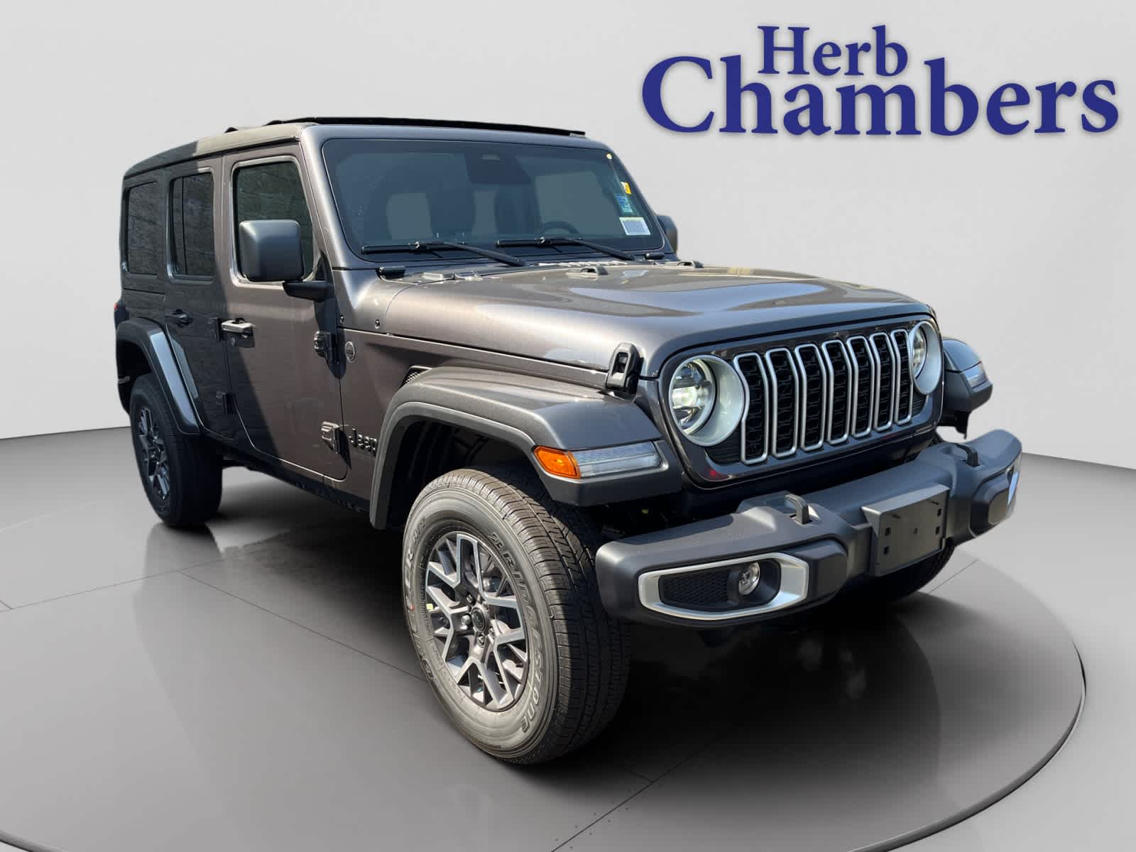 2025 Jeep Wrangler 4-Door Sahara's photo