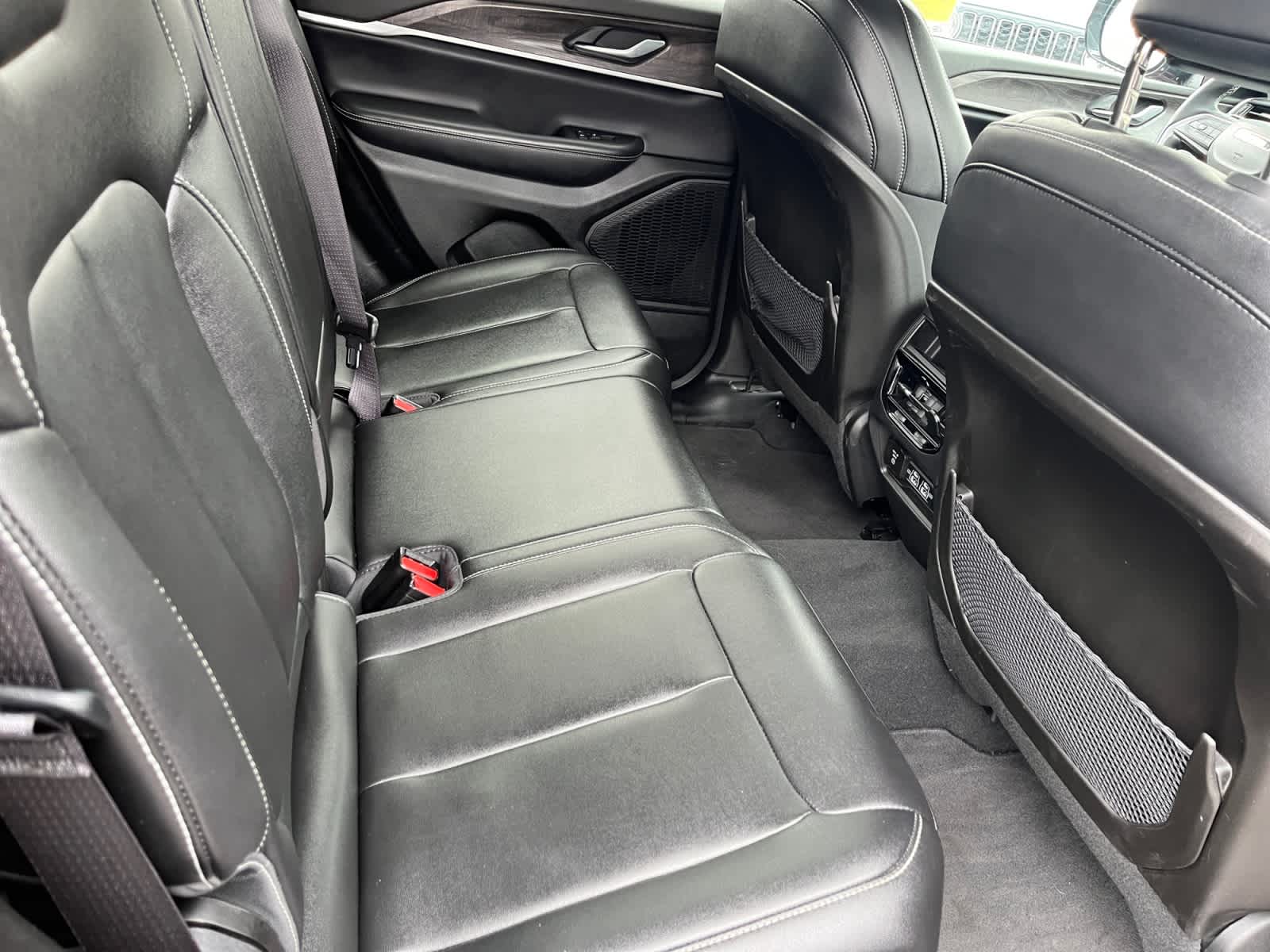 used 2023 Jeep Grand Cherokee car, priced at $33,131