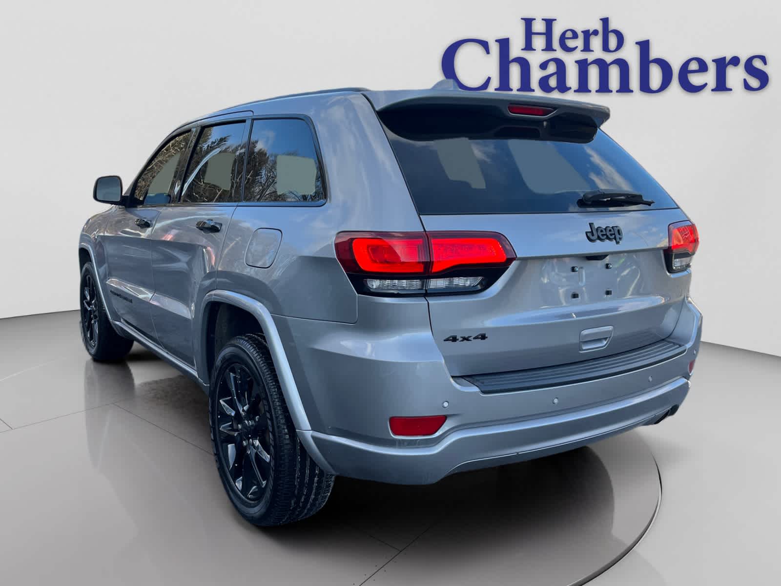 used 2020 Jeep Grand Cherokee car, priced at $23,402