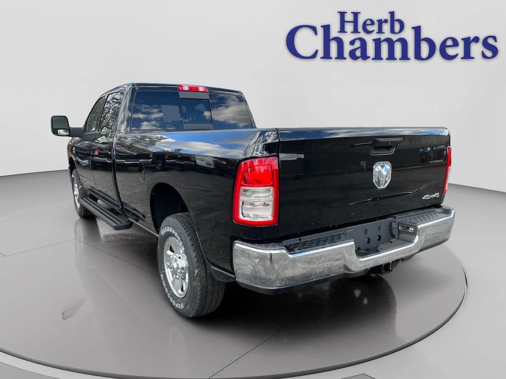 New 2024 Ram 3500 TRADESMAN CREW CAB 4X4 8' BOX Pickup