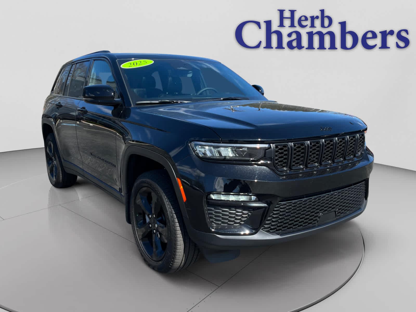 used 2025 Jeep Grand Cherokee car, priced at $41,729