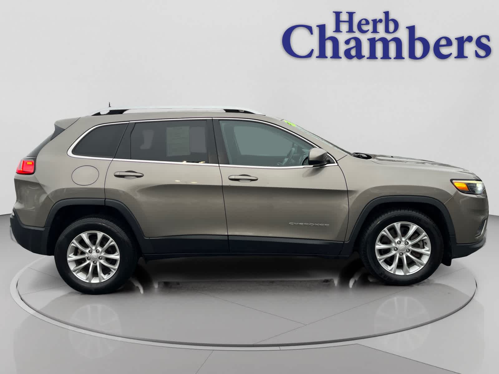 used 2019 Jeep Cherokee car, priced at $15,523