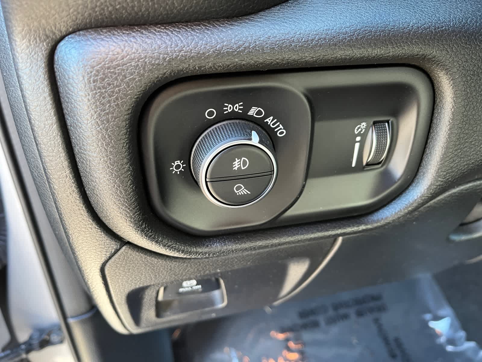 used 2022 Ram 1500 car, priced at $33,883